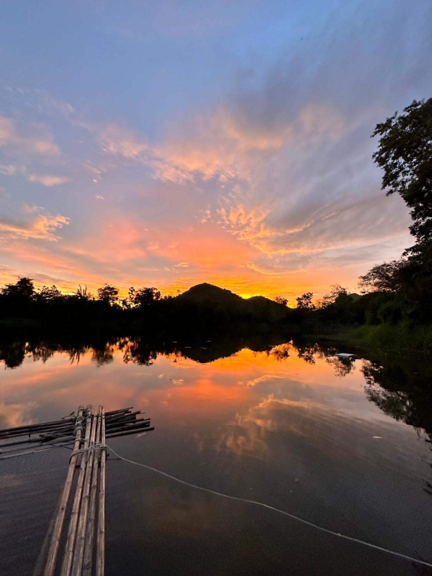 Вілла Royal Mountain View Ratchaburi Екстер'єр фото