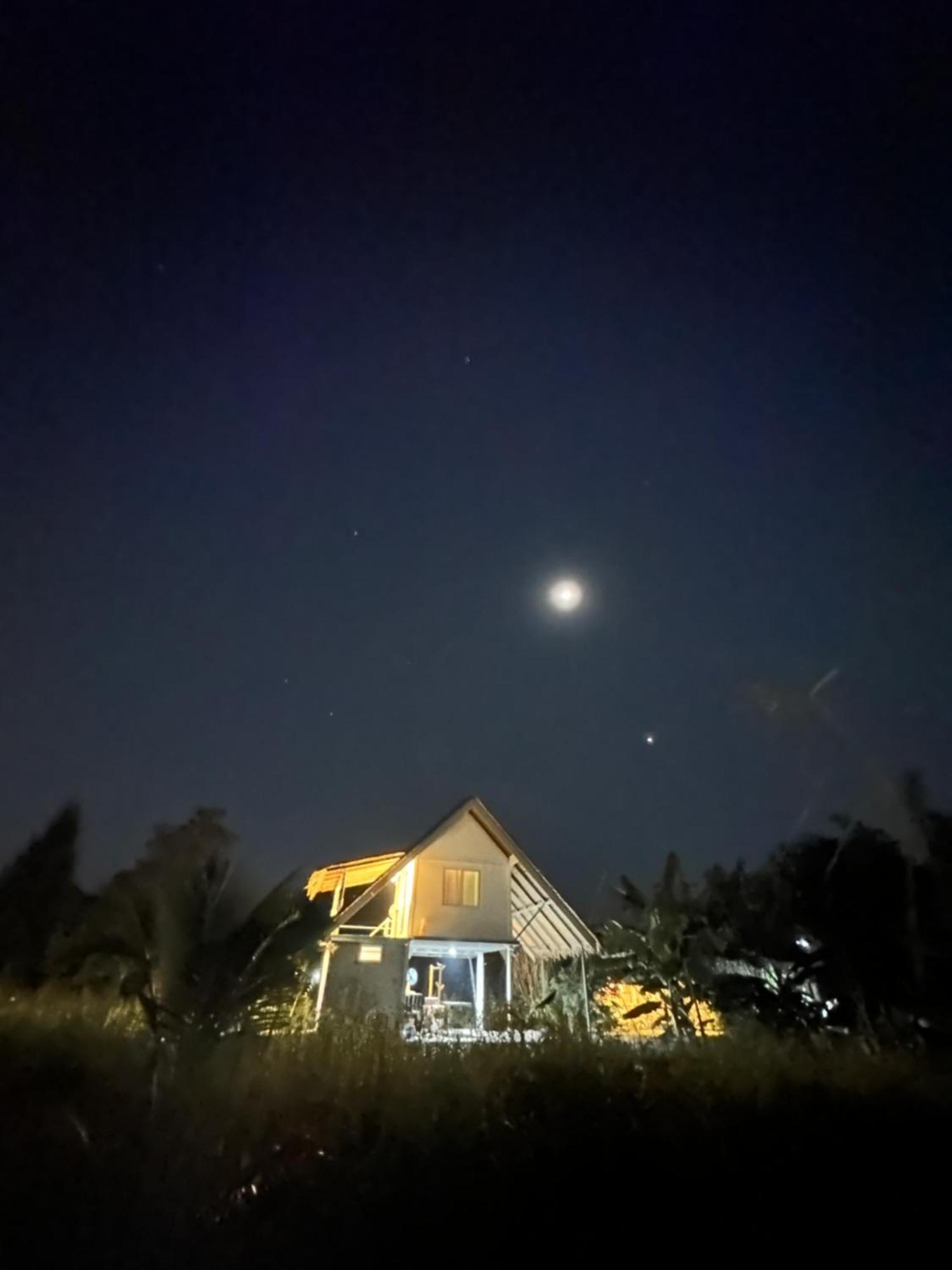 Вілла Royal Mountain View Ratchaburi Екстер'єр фото